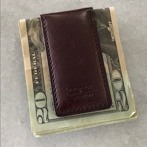 Coach leather magnetic money clip NWOT